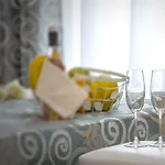 Capri 3* Пловдив