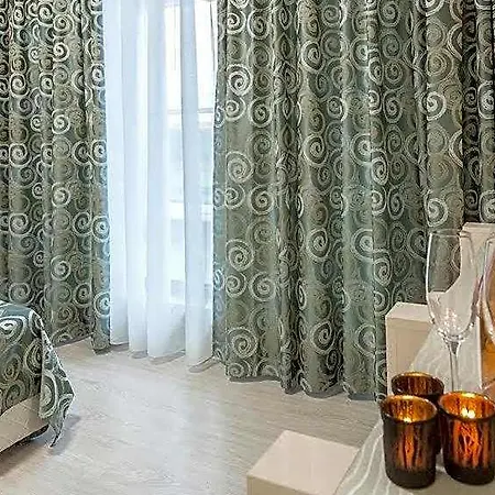 Хотел Capri 3*