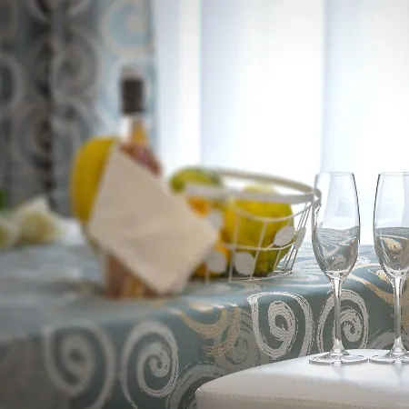 Capri 3* Пловдив